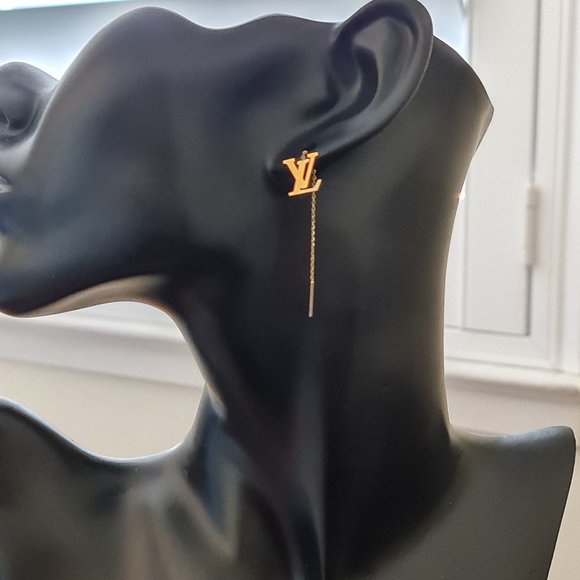 Gold Earring - Picture 1 of 16